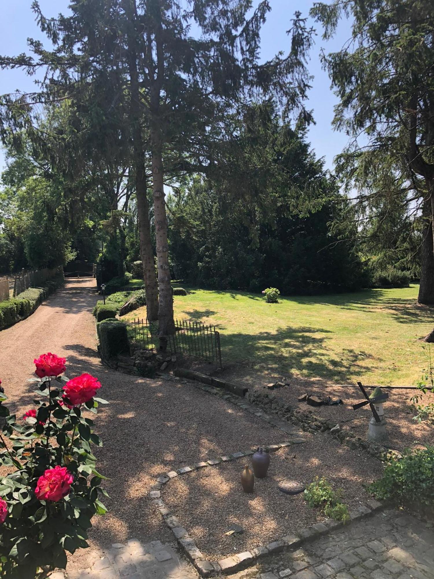 Le Domaine Du Moulin Foulon Hotel Essay Ngoại thất bức ảnh